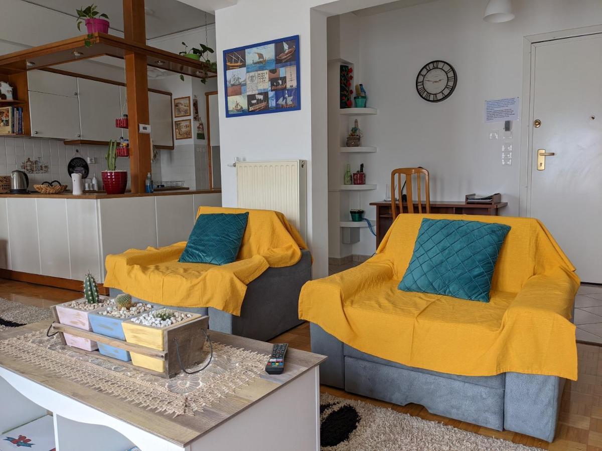 Luxurious Sea View Apartment Пирей Экстерьер фото